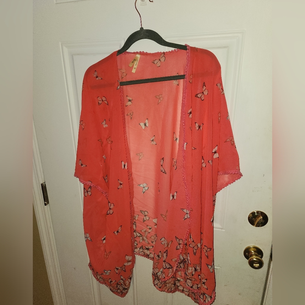 Misc size 22 plus tops